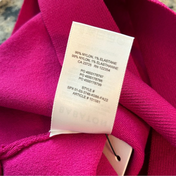 NWT Aritzia Babaton Sculpt Knit Cross Top - Picture 6 of 6